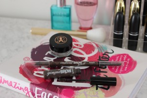 Anastasia Beverly Hills Dipbrow Pomade Review Australia